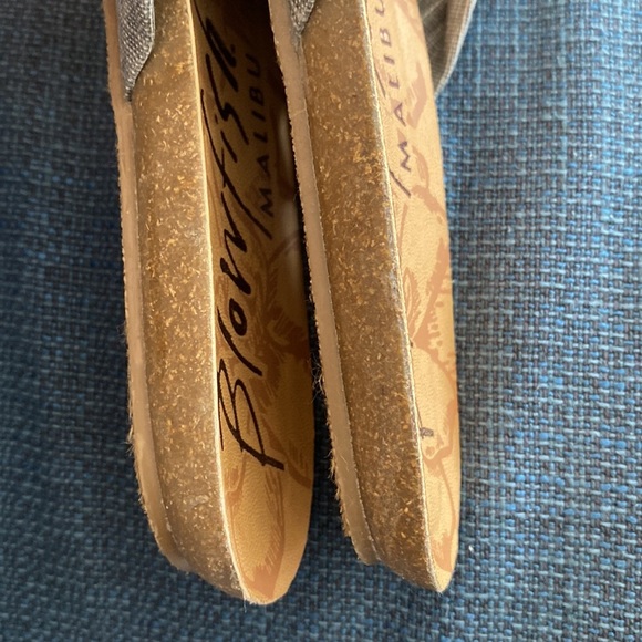 Blowfish Malibu Gray Bowtie Sandal Flats Size 8 - Picture 6 of 7